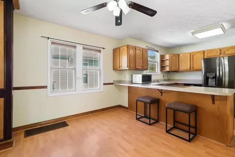 458 Eldon Ave, Columbus, OH 43204 photo 11