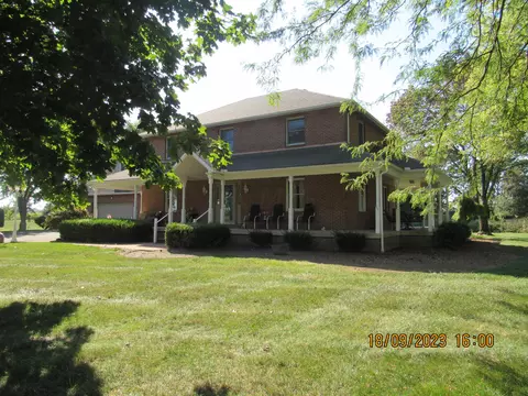 1045 Pontius Rd, Circleville, OH 43113 photo 2