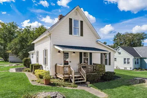 200 Maplewood Ave, Mount Vernon, OH 43050