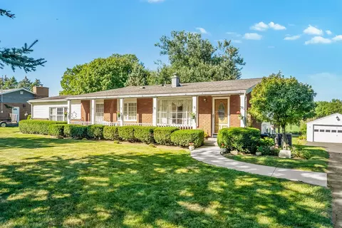 1011 Forest Hill Dr, Marion, OH 43302