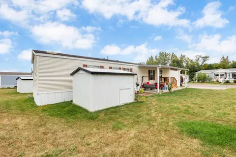 2462 Bluff Run Dr, Grove City, OH 43123