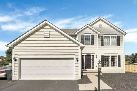 190 Pruden Dr, Pickerington, OH 43147