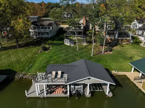 289 Northridge Heights Dr, Howard, OH 43028