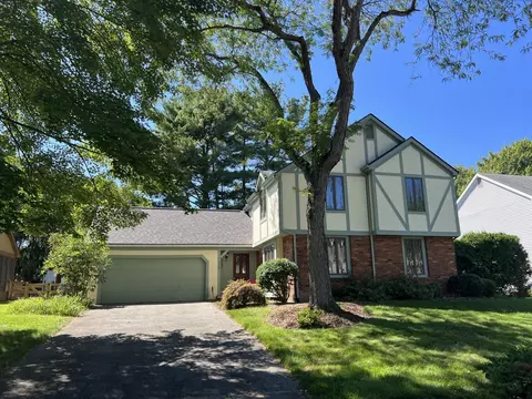 179 Stonefence Ln, Dublin, OH 43017