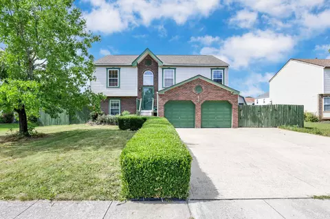 202 Monarch Dr, Pataskala, OH 43062