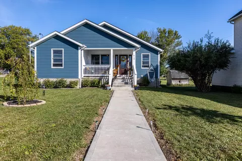 610 North St, Hebron, OH 43025