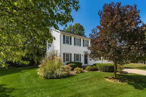 1021 Greythorne Pl, Gahanna, OH 43230