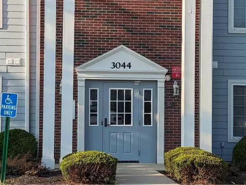 3044 Westminster Dr #102, Beavercreek, OH 45431