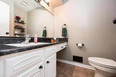 5449 Timberlake Cir, Orient, OH 43146 photo 18