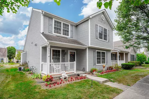4271 Shortleaf Ln, Grove City, OH 43123