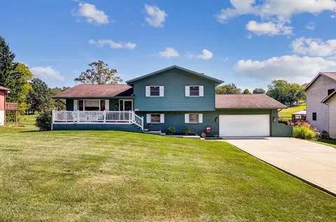1000 Forest Hills Rd, Heath, OH 43056
