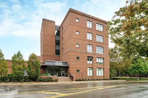 828 Bobcat Ave #401, Grandview Heights, OH 43212