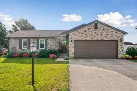 301 Hearthstone Dr, Delaware, OH 43015