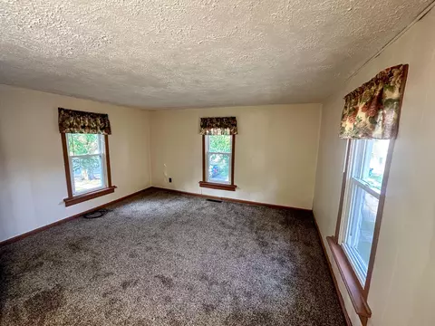 356 Fahey St, Marion, OH 43302 photo 11