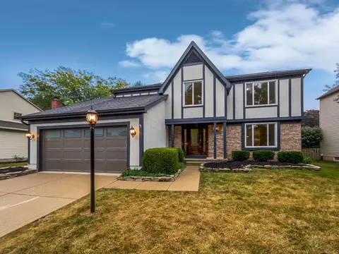 5749 Whispering Oak Blvd, Hilliard, OH 43026