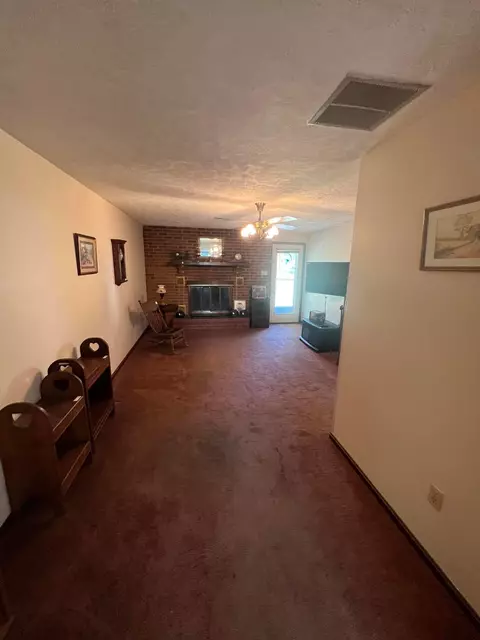 670 E Possum Rd, Springfield, OH 45502 photo 31