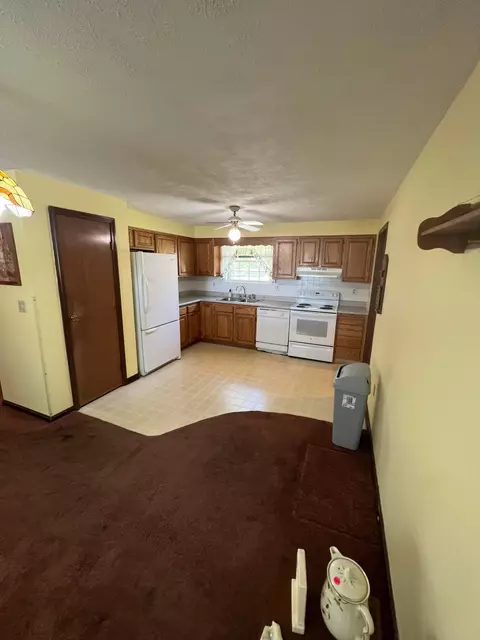 670 E Possum Rd, Springfield, OH 45502 photo 37