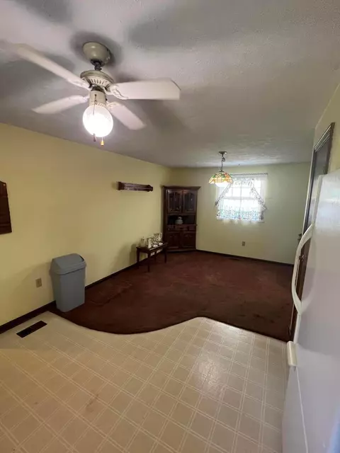 670 E Possum Rd, Springfield, OH 45502 photo 40