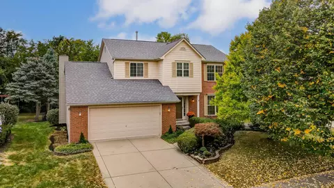 6136 Holywell Dr, Dublin, OH 43017