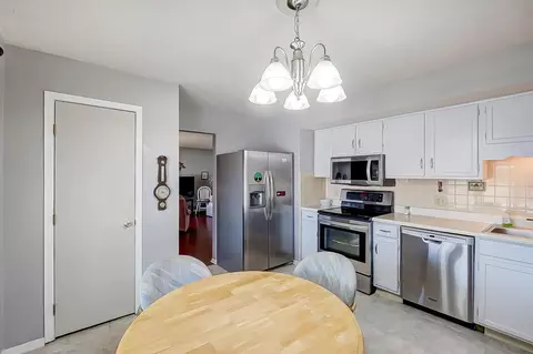 527 Archer Ln, Springfield, OH 45503 photo 7