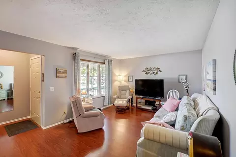 527 Archer Ln, Springfield, OH 45503 photo 4