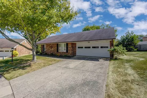 527 Archer Ln, Springfield, OH 45503