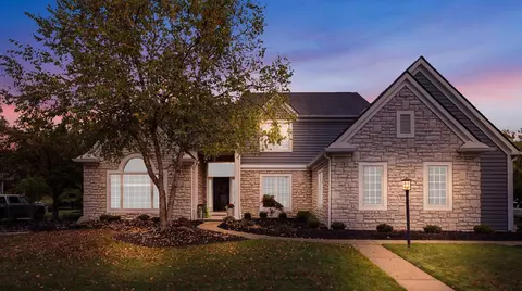 5463 Fawnbrook Ln, Dublin, OH 43017