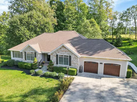 863 Wagner Dr SW, Lancaster, OH 43130