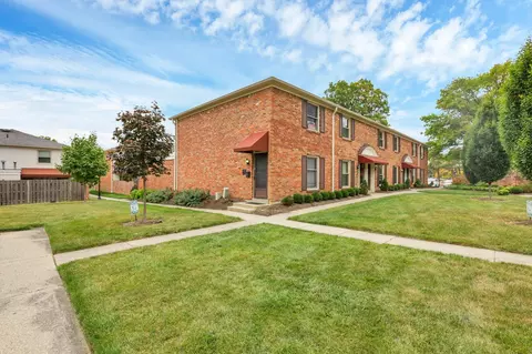 966 Chatham Ln #966F, Columbus, OH 43221