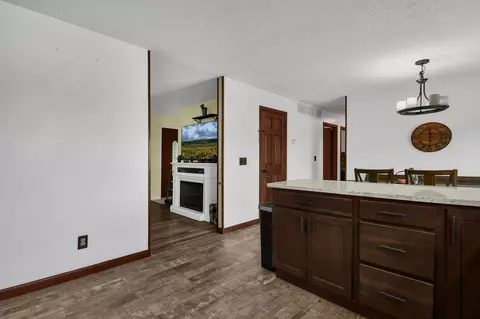 681 Rocky Point Rd, Fleming, OH 45729 photo 11