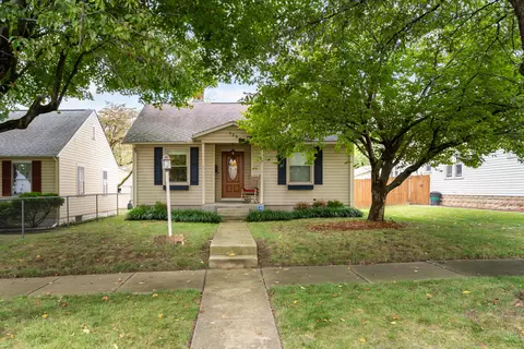 823 Franklin Ave, Lancaster, OH 43130