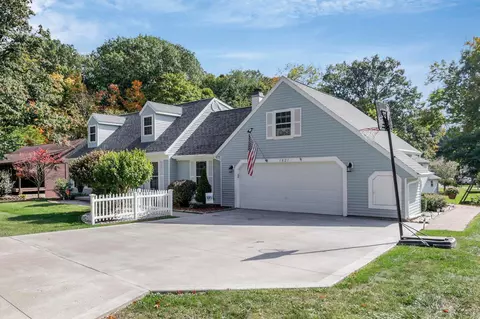 1821 Pine Rd, Heath, OH 43056 photo 4