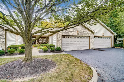 392 Crescent Ct, Westerville, OH 43081