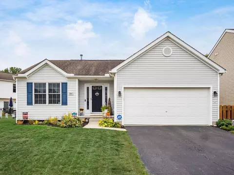 3845 Powder Ridge Rd, Grove City, OH 43123