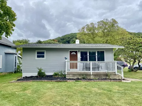 1502 Baltimore Rd NW, Lancaster, OH 43130