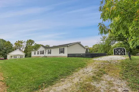 220 E Cliff St, Baltimore, OH 43105 photo 5