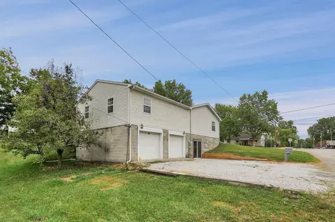 220 E Cliff St, Baltimore, OH 43105 photo 6