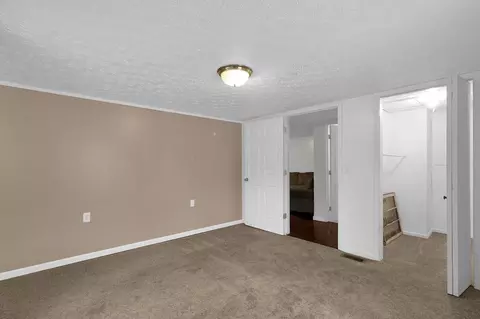 220 E Cliff St, Baltimore, OH 43105 photo 21