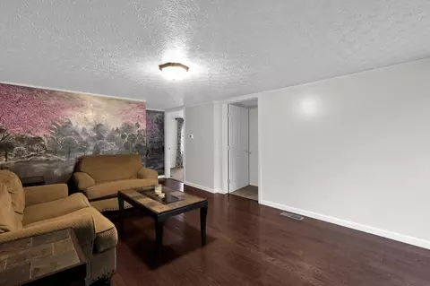 220 E Cliff St, Baltimore, OH 43105 photo 26