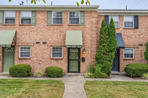 832 Palmer Rd, Grandview Heights, OH 43212