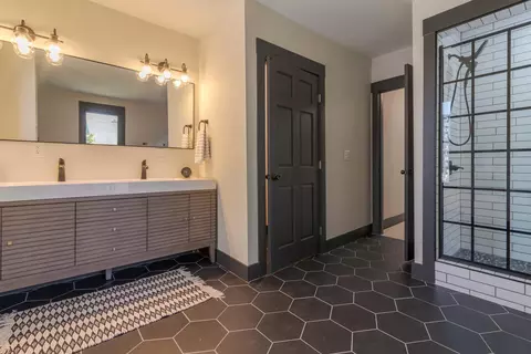 295 E 5th Ave, Columbus, OH 43201 photo 45