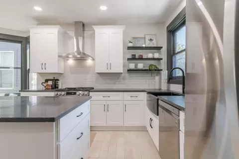 295 E 5th Ave, Columbus, OH 43201 photo 16