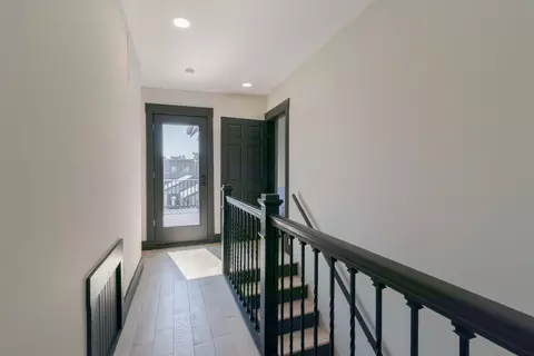 295 E 5th Ave, Columbus, OH 43201 photo 26