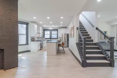 295 E 5th Ave, Columbus, OH 43201 photo 9