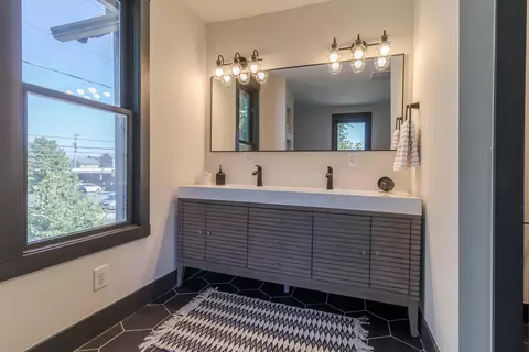 295 E 5th Ave, Columbus, OH 43201 photo 42