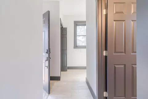 295 E 5th Ave, Columbus, OH 43201 photo 24