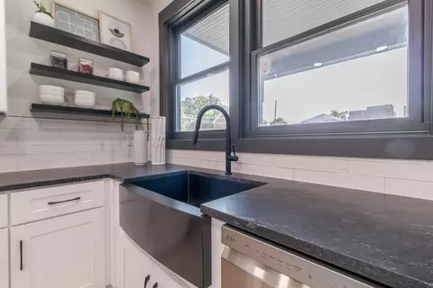 295 E 5th Ave, Columbus, OH 43201 photo 14