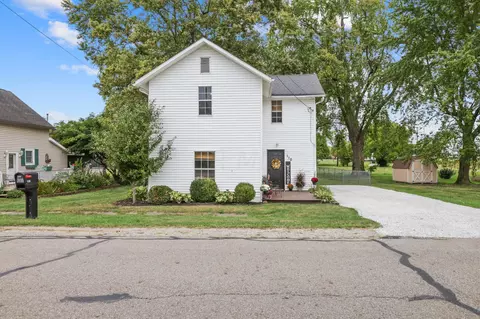 110 W 2nd St, Hebron, OH 43025