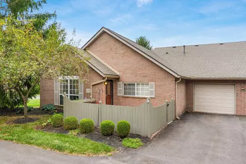 6082 Warbling Ln #26, Westerville, OH 43081