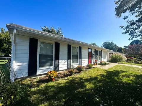 3208 Glouster St, Springfield, OH 45503 photo 2